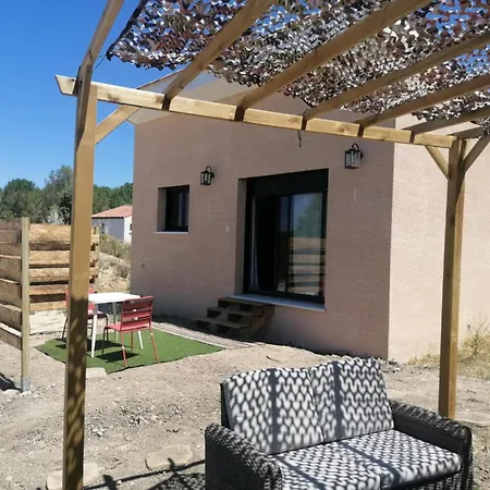 Dans Village Au Calme Crespian